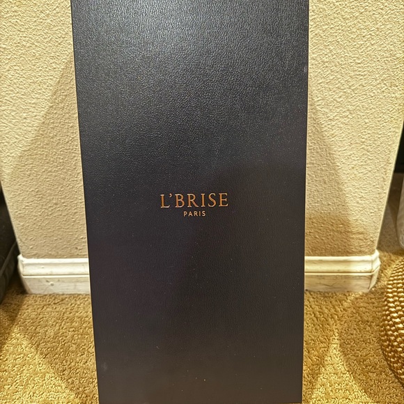 L’BRISE AIR WRAP! BETTER THAN DYSON!!! - Picture 2 of 7